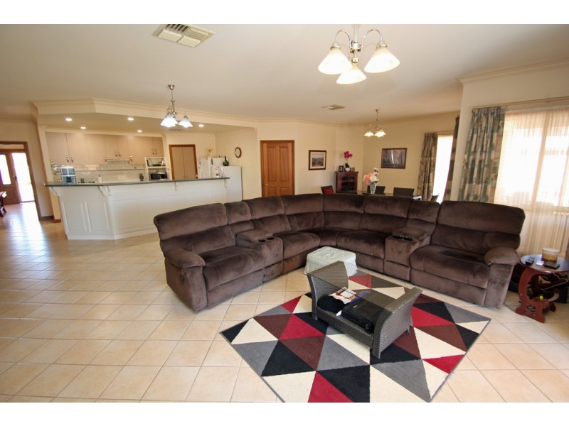 7 Nardoo Court, Renmark SA 5341