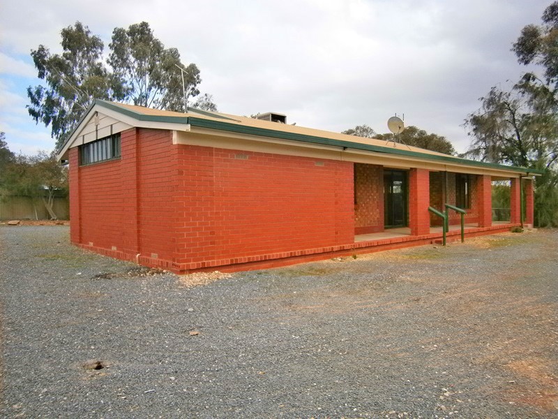 15-17 Nildottie Road, Swan Reach SA 5354