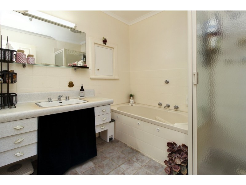 56 Alamein Avenue, Loxton SA 5333