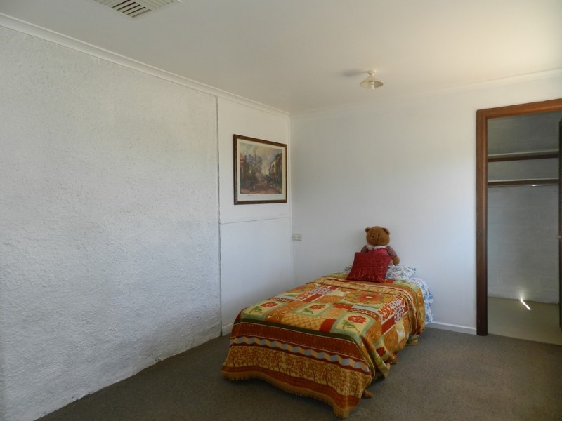 16 Moss Road, Monash SA 5342