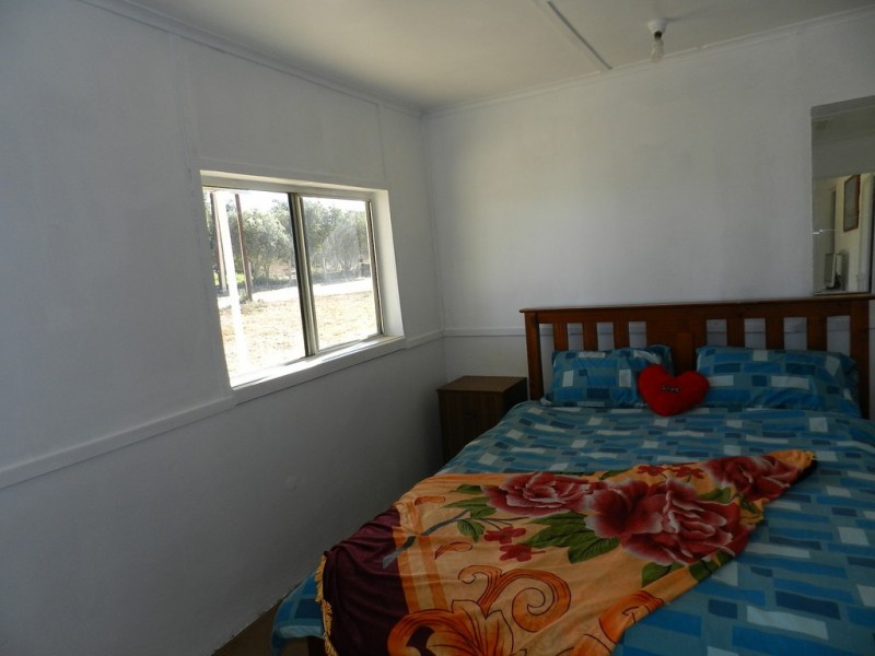 16 Moss Road, Monash SA 5342