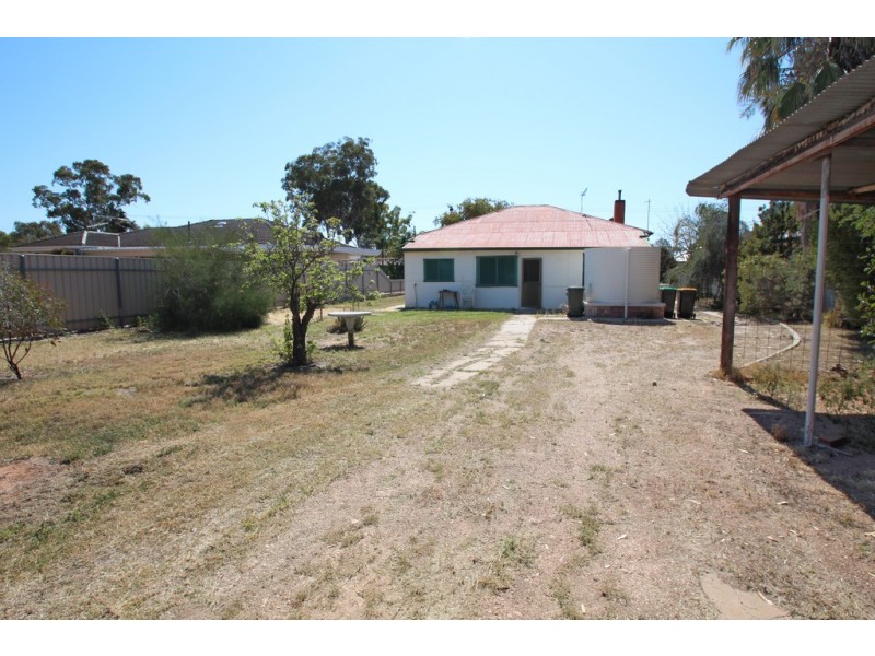 29 Sixteenth Street, Renmark SA 5341