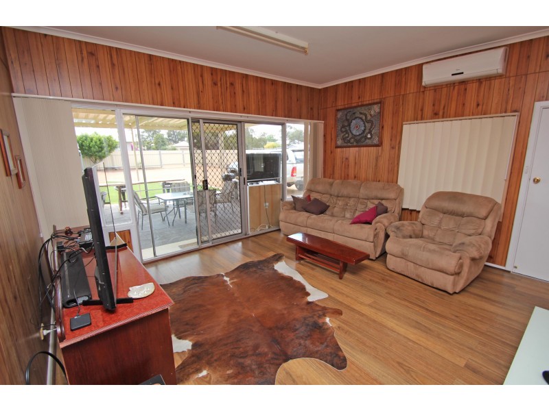 42 Sixteenth Street, Renmark SA 5341