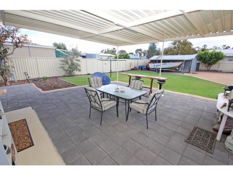 42 Sixteenth Street, Renmark SA 5341
