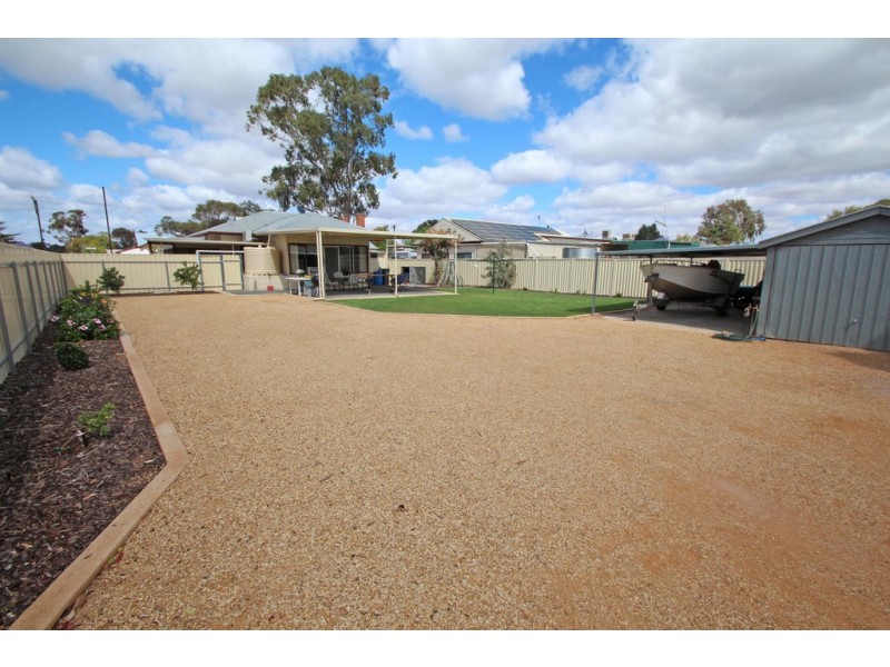 42 Sixteenth Street, Renmark SA 5341