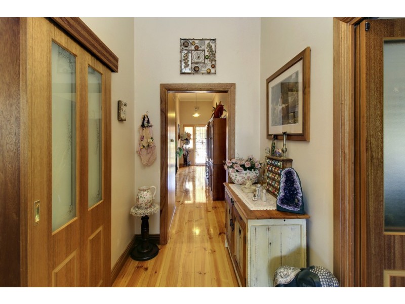 42 Wodonga Avenue, Loxton SA 5333