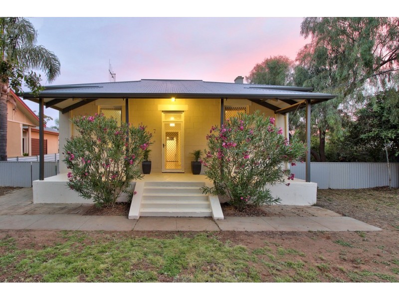 7 Laffer Street, Barmera SA 5345