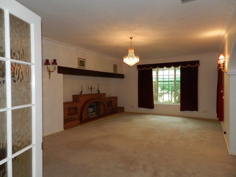 372 Old Sturt Highway, Glossop SA 5344