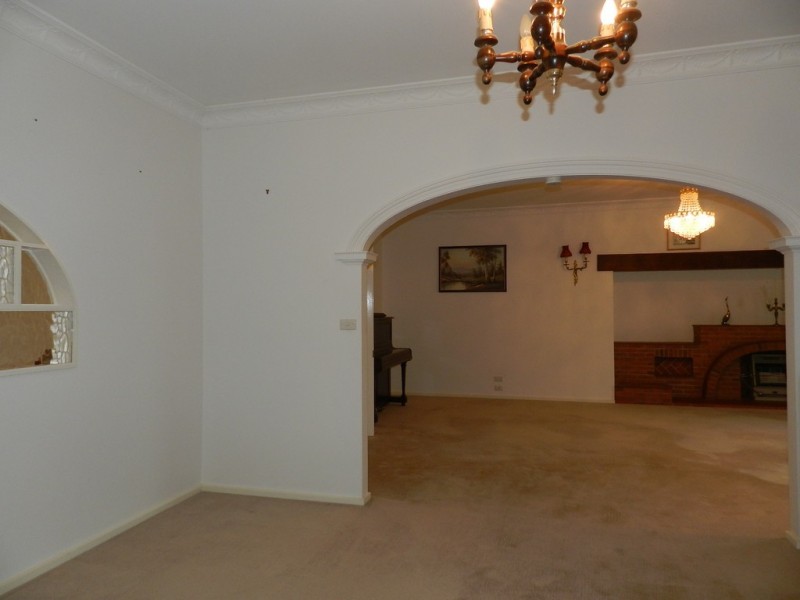 372 Old Sturt Highway, Glossop SA 5344