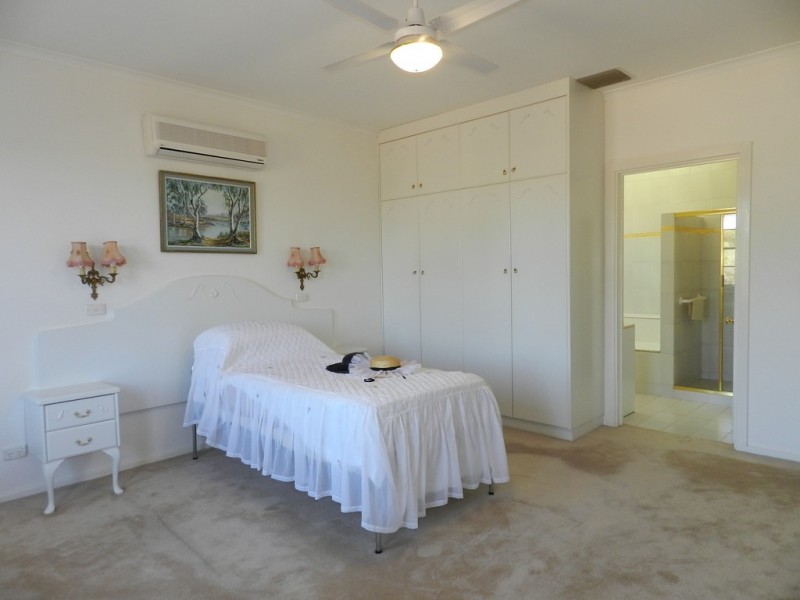 372 Old Sturt Highway, Glossop SA 5344