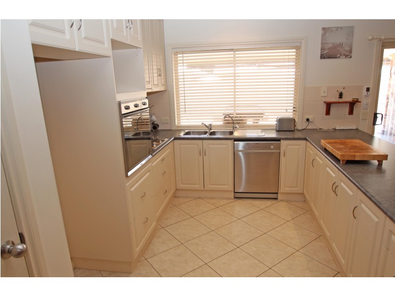 28 Flinders Street, Renmark SA 5341