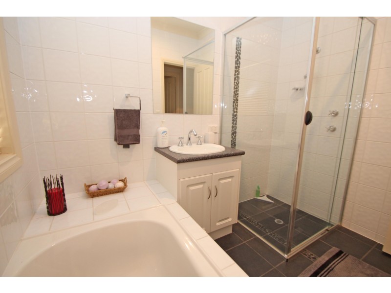 28 Flinders Street, Renmark SA 5341