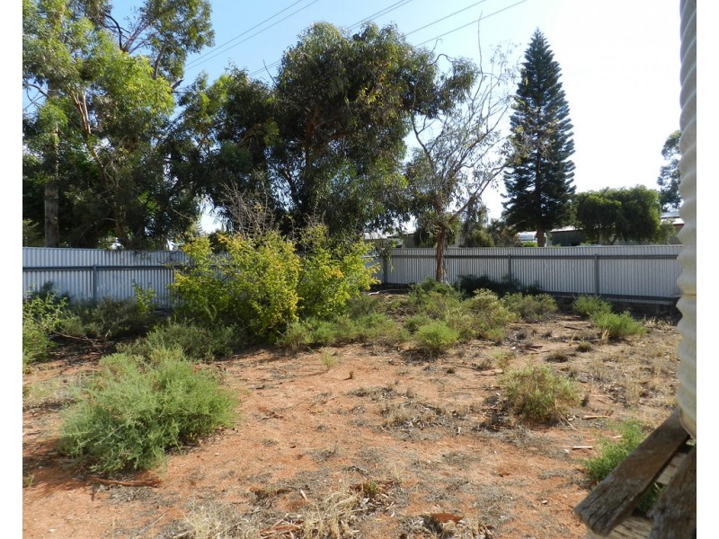 26 Bahnisch Avenue, Berri SA 5343