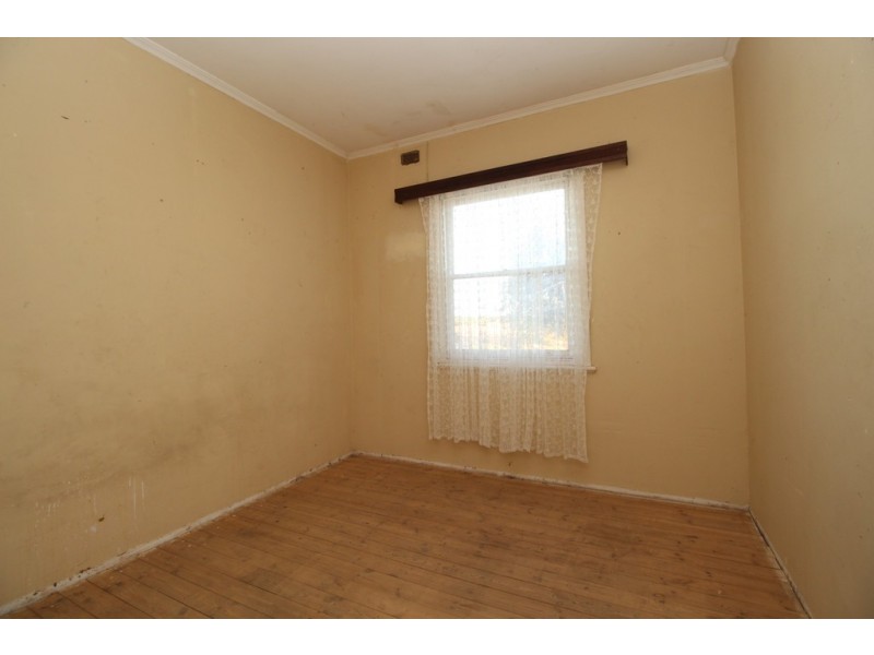 94 Dorsch Avenue, Loxton SA 5333