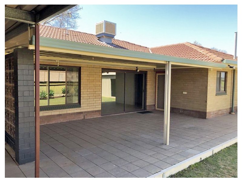 19 Story Crescent, Renmark SA 5341