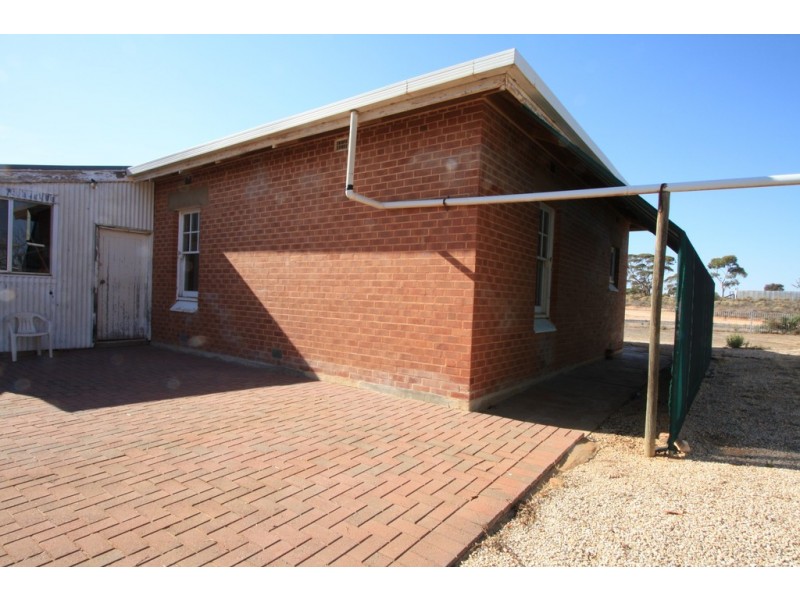 27 Edna Street, Pata SA 5333