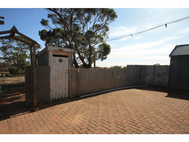 27 Edna Street, Pata SA 5333