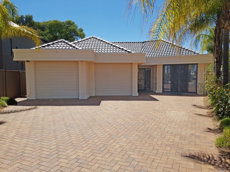 8 Palm Court, Renmark SA 5341