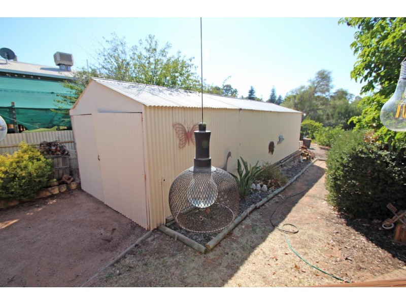 6 Churchill Street, Paringa SA 5340