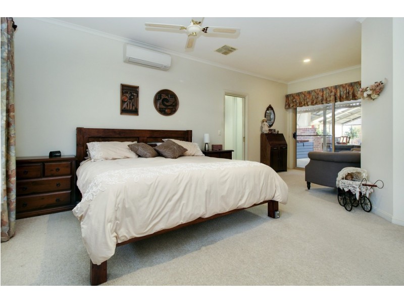 20 William Street, Loxton SA 5333