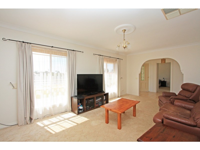 36 Fifth Street, Loxton SA 5333