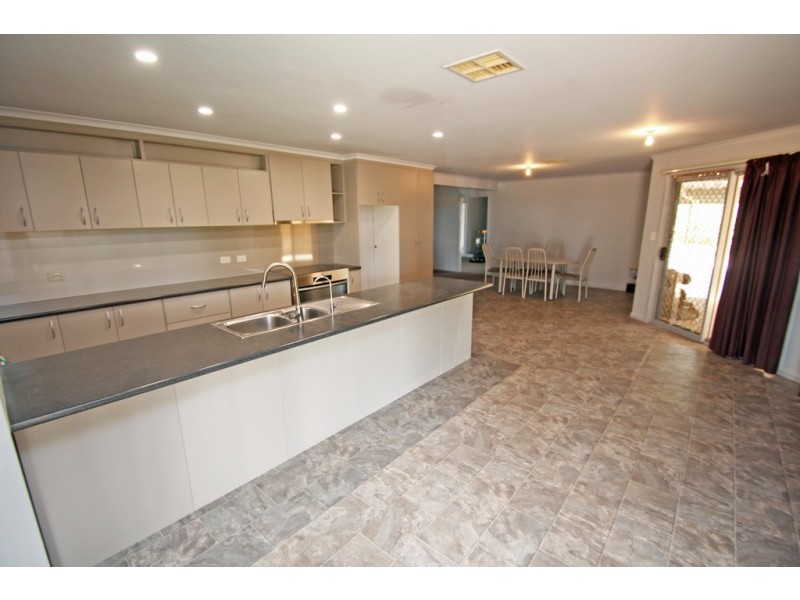 232 Begara Street, Renmark SA 5341