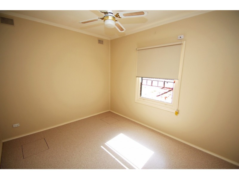 25 Twentieth Street, Renmark SA 5341