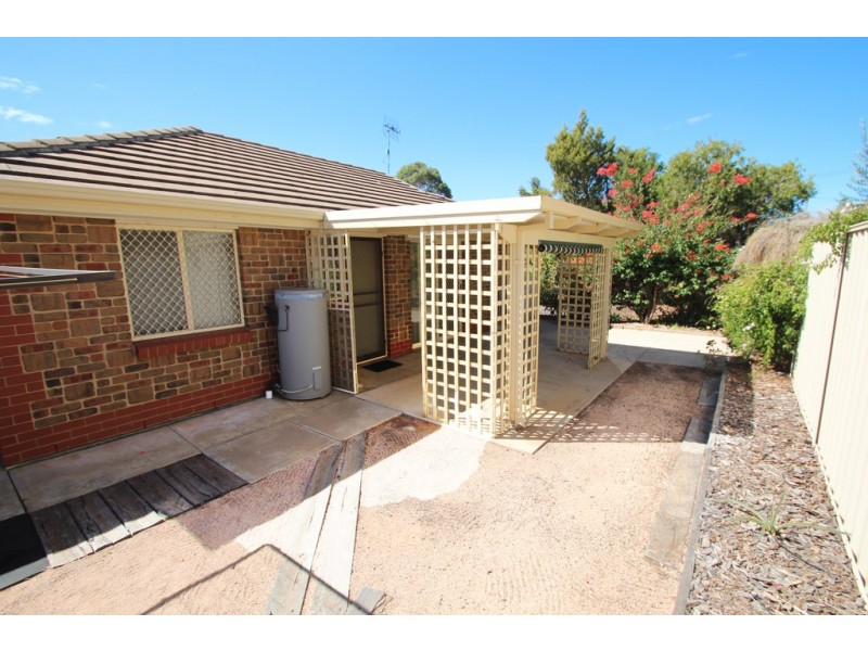 Unit 1/68 Cowra Street, Renmark SA 5341