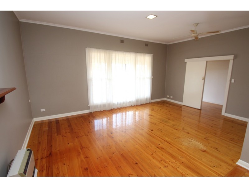 10 KOKODA AVENUE, Renmark SA 5341