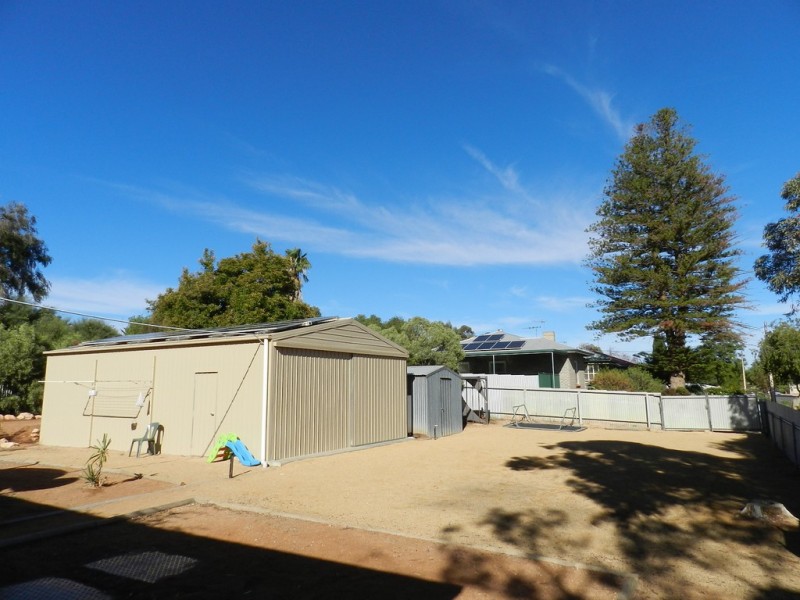 11 Hawdon Street, Barmera SA 5345