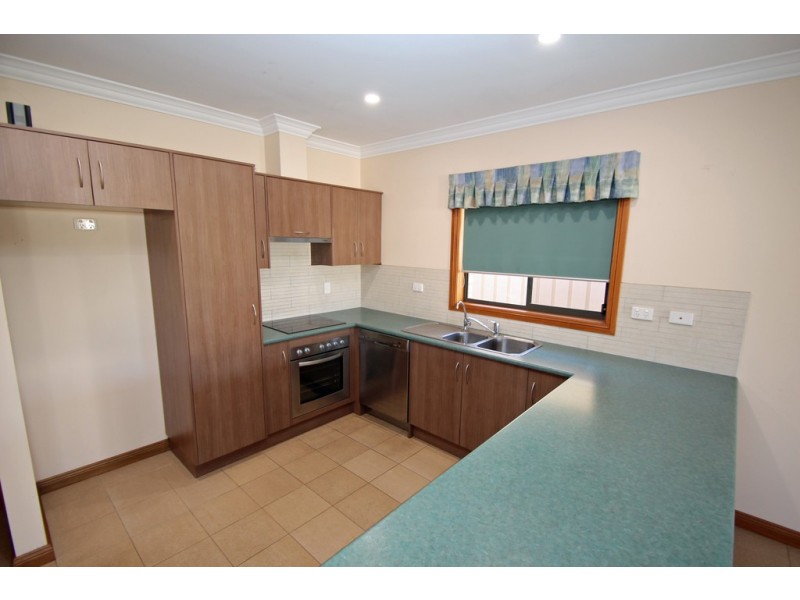 19 Tenth Street, Renmark SA 5341