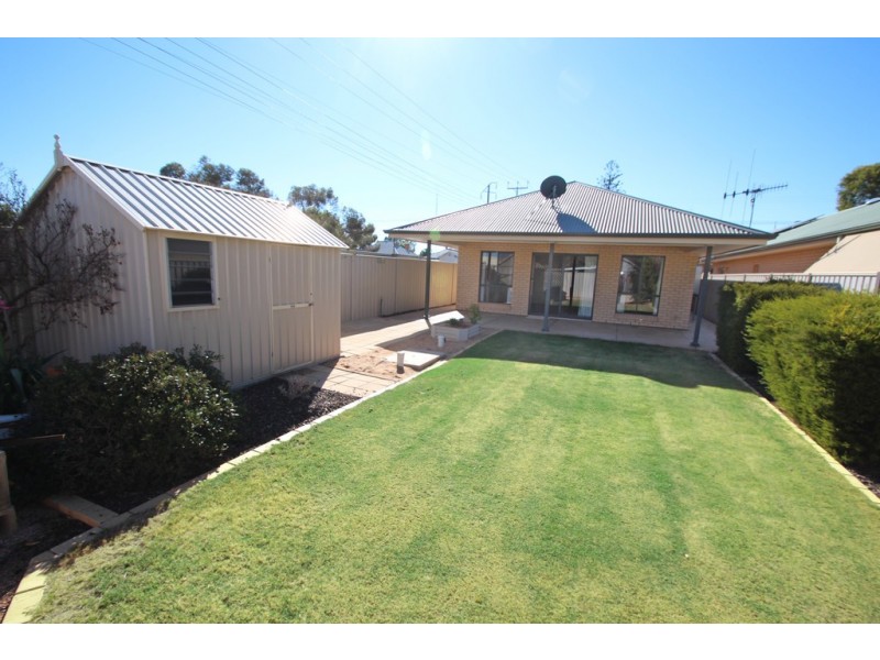 19 Tenth Street, Renmark SA 5341
