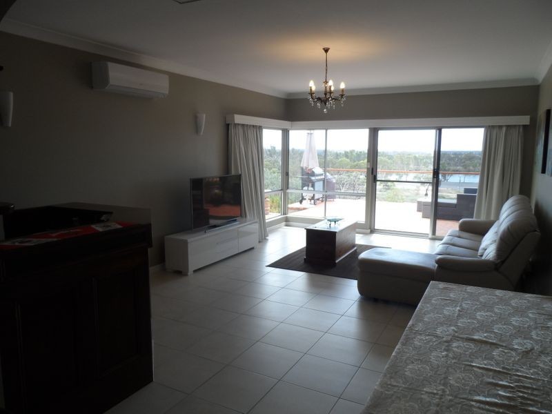 8 HILLTOP DRIVE, Loxton SA 5333