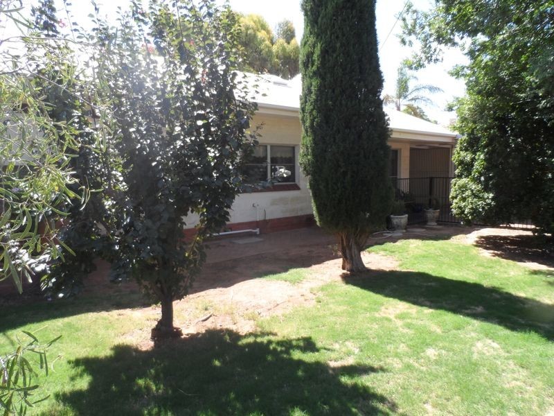 8 HILLTOP DRIVE, Loxton SA 5333
