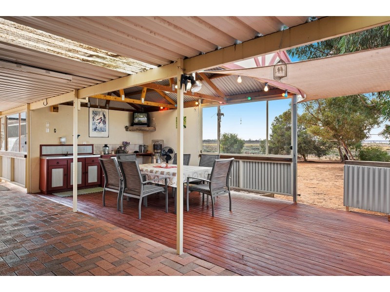 17301 Sturt Highway, Barmera SA 5345