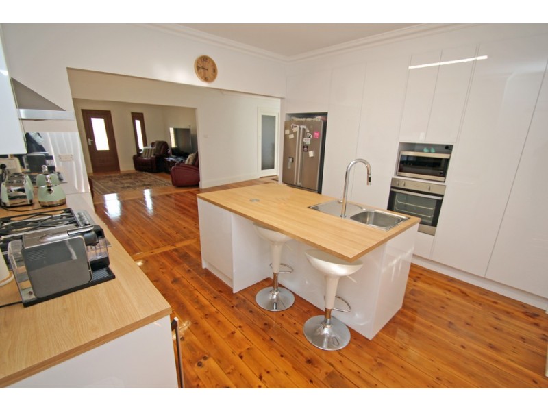 61 Crescent Street, Renmark SA 5341