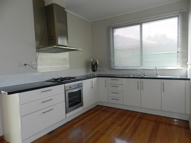 12 Cornwall Street, Berri SA 5343