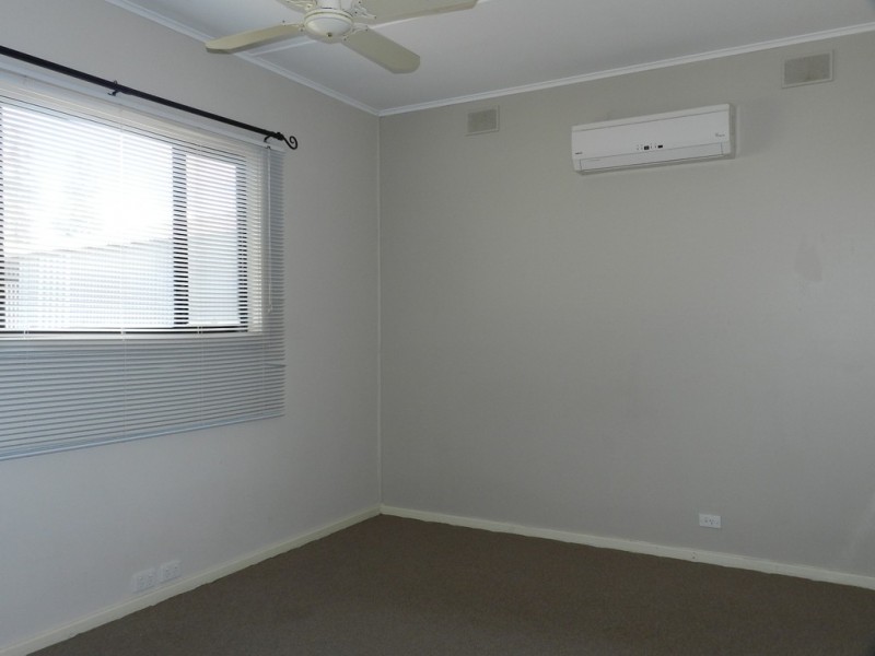 12 Cornwall Street, Berri SA 5343