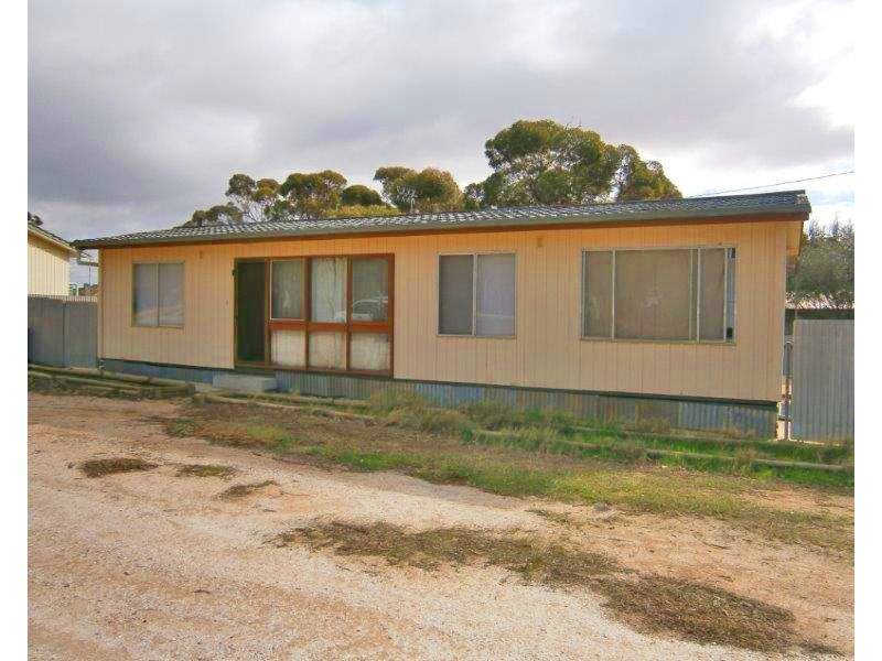 20A, 20B and 20C Searle Road, Waikerie SA 5330