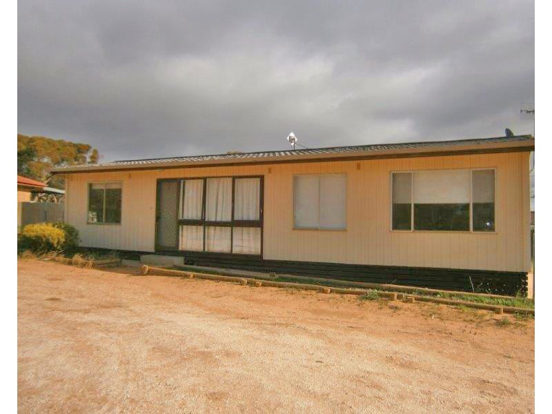 20A, 20B and 20C Searle Road, Waikerie SA 5330