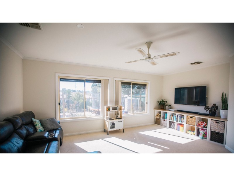 27 Middleton Avenue, Paringa SA 5340