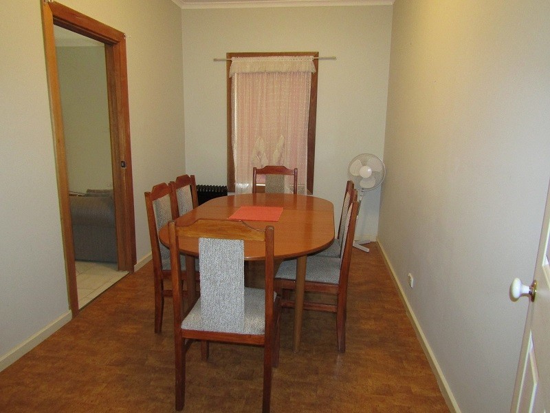 16 West Terrace, Blanchetown SA 5357