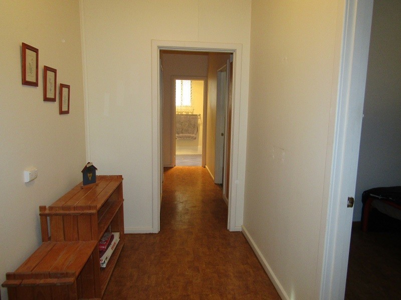 16 West Terrace, Blanchetown SA 5357