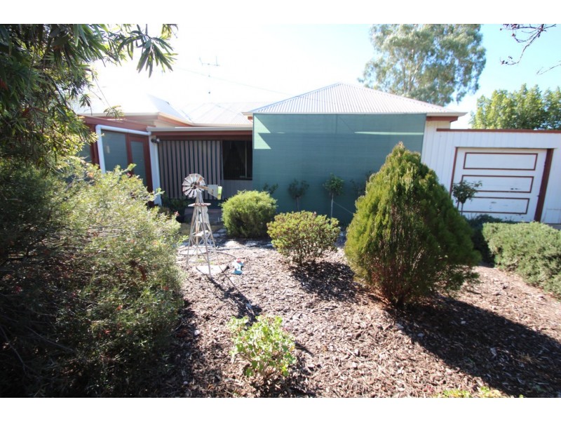 106 Eighteenth street, Renmark SA 5341
