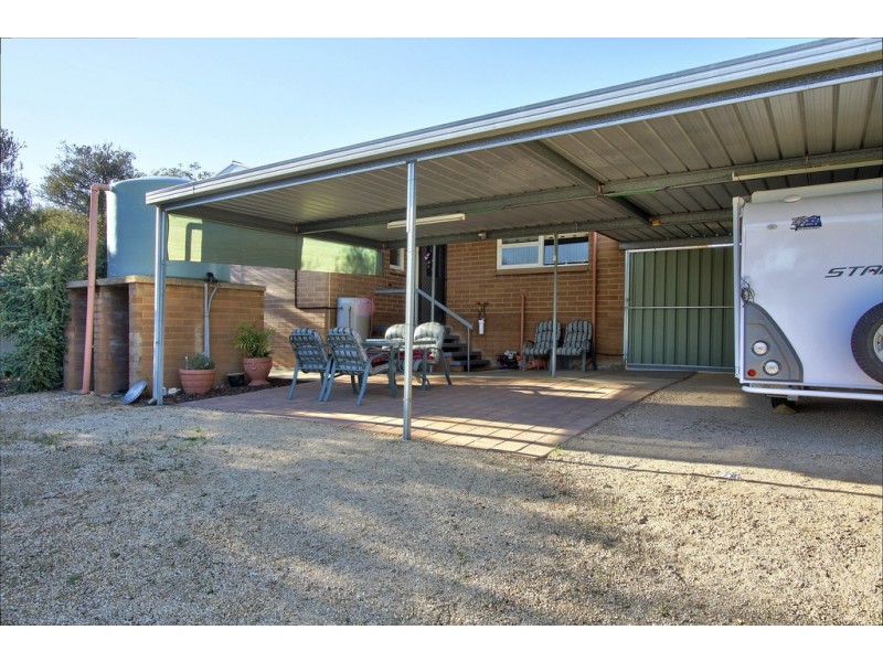 72 Drabsch Street, Loxton SA 5333