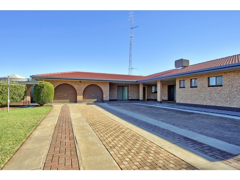 696 Old Sturt Highway, Glossop SA 5344