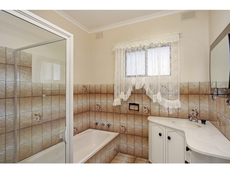 696 Old Sturt Highway, Glossop SA 5344