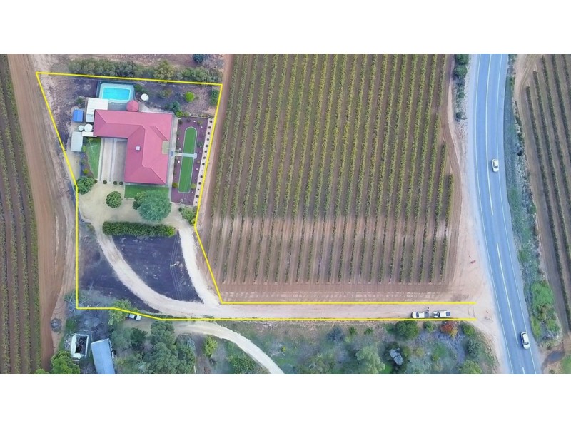 696 Old Sturt Highway, Glossop SA 5344