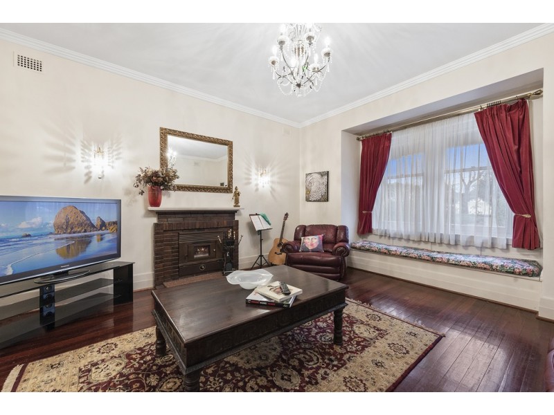 25 Thirteenth Street, Renmark SA 5341