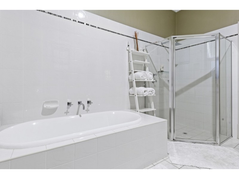 25 Thirteenth Street, Renmark SA 5341